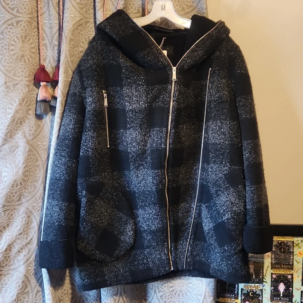 BCBGeneration Jacket - Picture 3 of 8